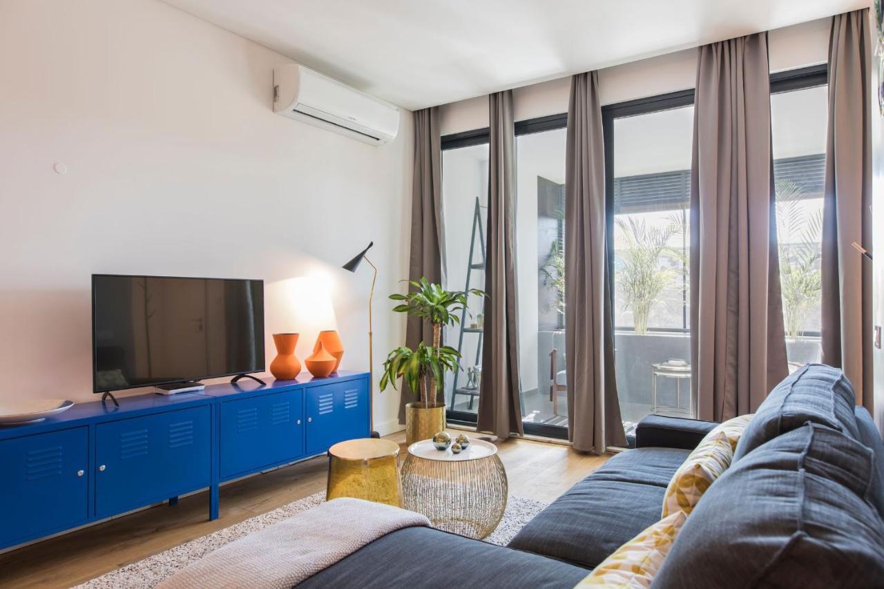 Lovelystay - Modern And Colourful Flat In The Heart Of Graca Lisboa Exteriör bild